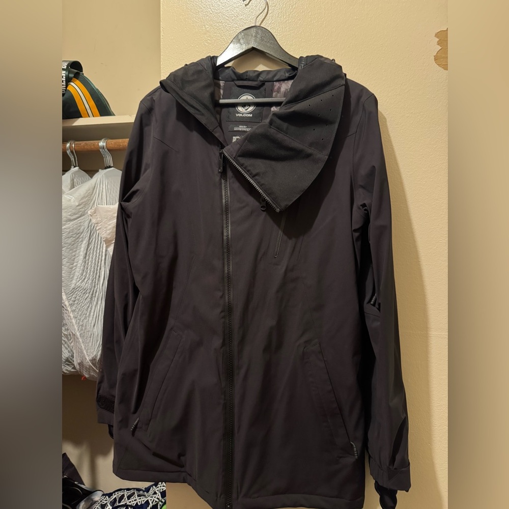 Volcom Men's Charcoal Hooded Raincoat